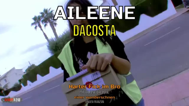 Harter Fick im Büro mit Aileene Dacosta, einer wunderschönen jungen Französin
