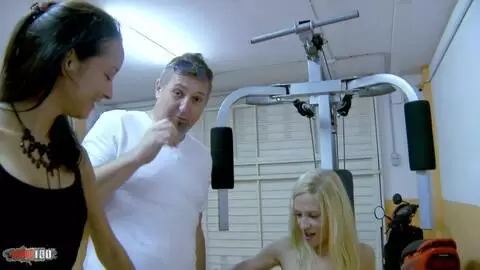 Aina Smith, spanische Bombe, zertrümmerte ihre Maschinen photo 01