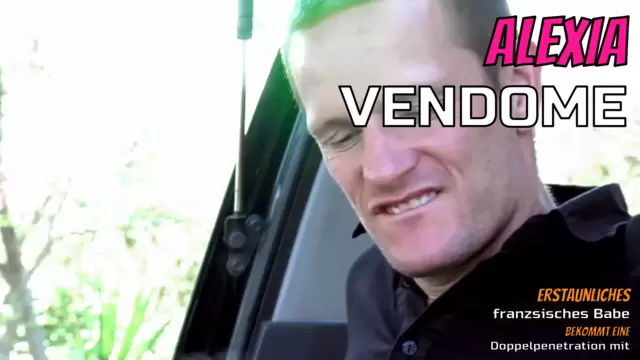 Erstaunliches französisches Babe bekommt eine Doppelpenetration mit Ian Scott und Myke Angelo
