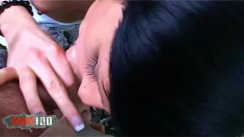 Das französische Baby Alicia Dark wird für Geld in den Arsch gefickt - remastered photo 03