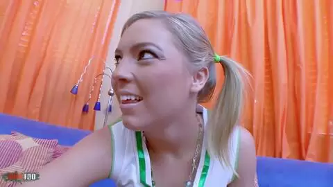 Cheerleader wird vom Trainer gefickt photo 02