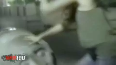 Die junge Französin Alys Rebel veranstaltet ihre kleine Show in den Straßen von Sitges photo 14