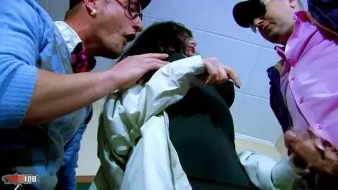 Doppelte Penetration mit dem arabischen Lehrer im Klassenzimmer photo 03