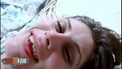 Die junge Spanierin Barbara Nux in ihrem ersten Porno-Video photo 16