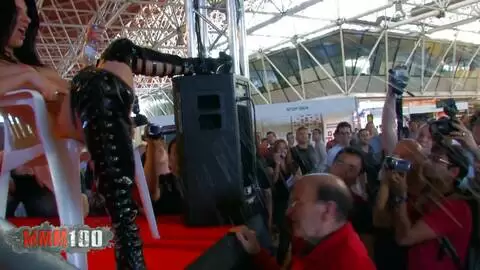  Jessica Blue at FICEB 2010 photo 14