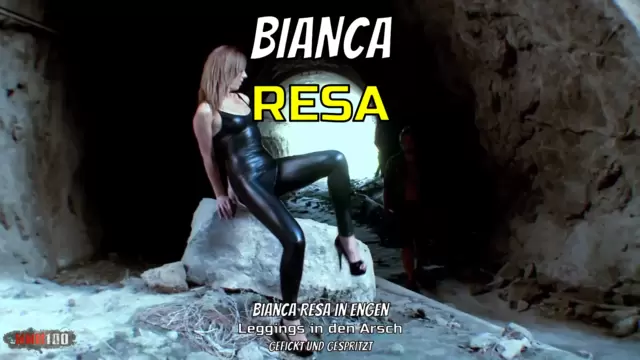 Bianca Resa in engen Leggings in den Arsch gefickt und gespritzt