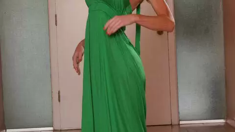 Mature blonde geting nude  photo 1