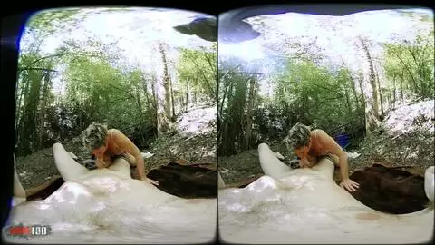 3D-Virtual-Reality-Fick im Freien mit der französischen Milf Charlie photo 05