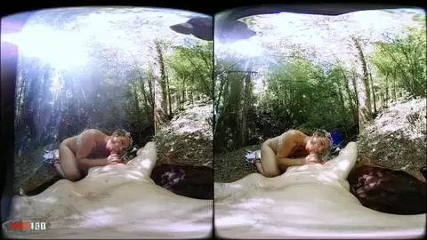 3D-Virtual-Reality-Fick im Freien mit der französischen Milf Charlie photo 14
