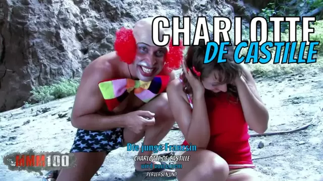 Die junge Französin Charlotte de Castille wird von einem perversen und hysterischen alten Clown in den Arsch gefickt