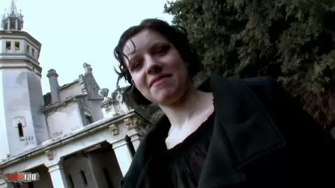 Clarysse Fox wird draußen von Terry gefickt photo 01