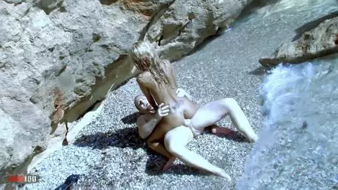 Crazy Lynn und Terry am Strand photo 11