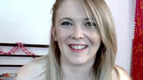 Kevin White im Bett mit der süßen französischen Blondine Cristal Bardzo photo 01