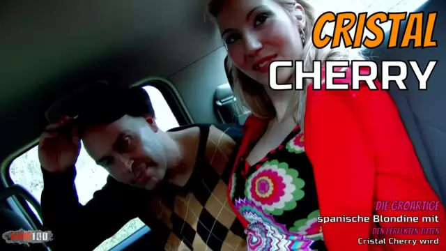 Die großartige spanische Blondine mit den perfekten Titten Cristal Cherry wird von Max Cortes gefickt