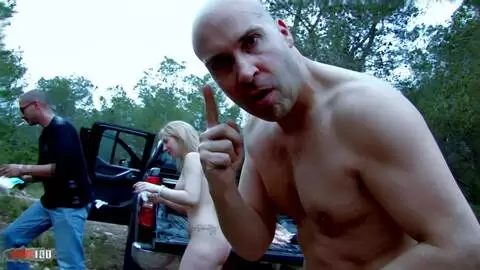 Die großartige spanische Blondine mit den perfekten Titten Cristal Cherry wird von Max Cortes gefickt photo 16