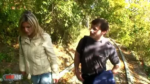 Cumshot auf ihre großen Titten photo 03