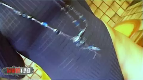 Djamy, arabische MILF spielt mit einer Karotte in der Küche - remastered photo 03