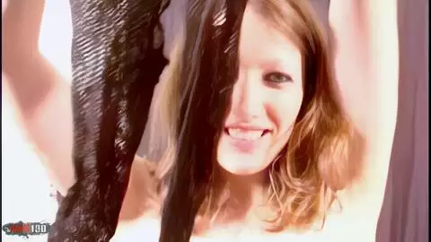 Redhead geting naked 
