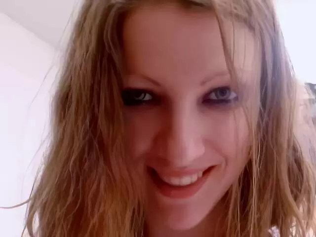 Emy - Behind the scenes #4 photo 1