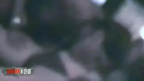 Emy wollte eine Shemale-Hure schlagen...... photo 03