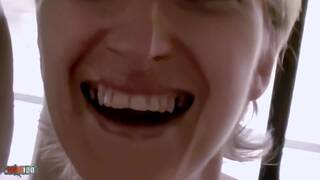 Die reife blondine estelle cla