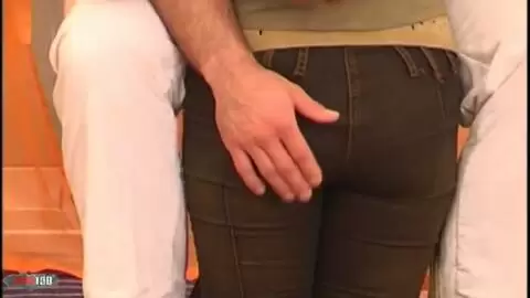 Brunette star du porno masturbating  photo 11