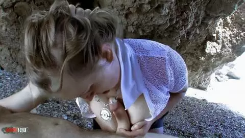 Strand-Oma wird wild: Analverkehr, Blowjob, Squirting.
 photo 03