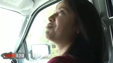 Er fickt sie, anstatt ihr Auto zu reparieren photo 02