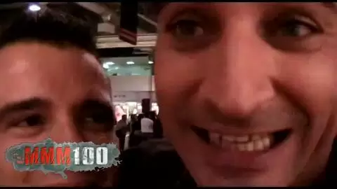 Jorge stellt Willy ein paar indiskrete Fragen