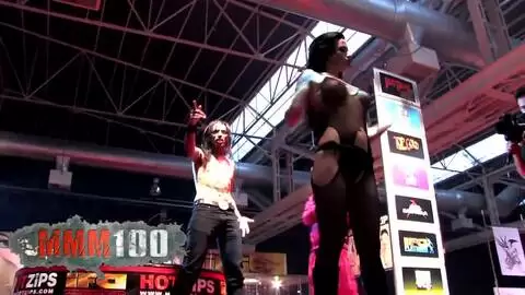 Nina Roberts bei ihrem Auftritt auf der Erotikmesse Ficeb 2007  photo 12