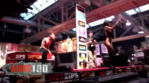 Nina Roberts bei ihrem Auftritt auf der Erotikmesse Ficeb 2007  photo 16