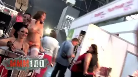 Wir sind in Ficeb wahnsinnig, während wir die Sterne in Wagen nehmen photo 05
