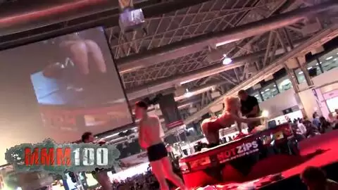 Sonia Baby se déshabille et fait pipi au Ficeb 2007 photo 12