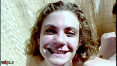 Jade saugt und fickt mit einem richtig großen Schwanz !! photo 16