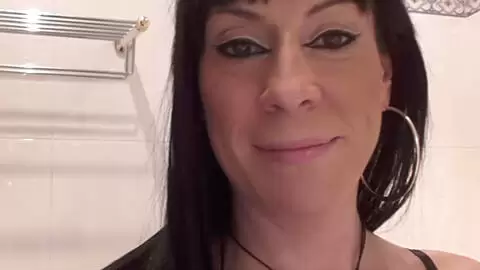 MILF brunette geting nude  photo 3