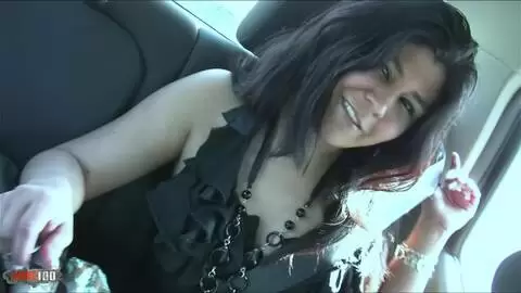 Großer wedelnder Schwanz für einen schönen kleinen marokkanischen Arsch photo 01