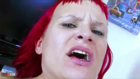 Jenny Up Destroy Analfick in ihrem ersten Pornovideo, in dem sie wie verrückt abspritzt photo 14