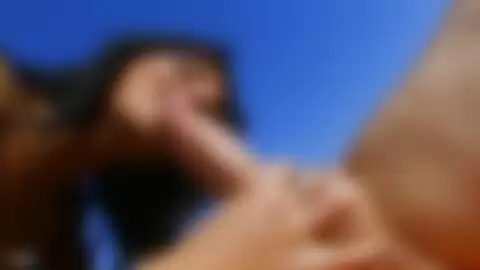 Jordanne Kali versucht in den tiefen Schluchten!
