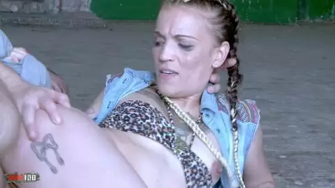 Fick in einem verlassenen Palast mit der schönen Jordanne Kali photo 14