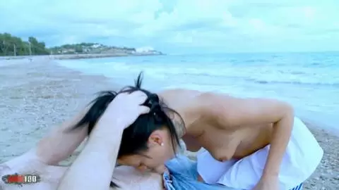 Französisch Babe Joyce Exess Arsch an einem öffentlichen Strand gefickt photo 04