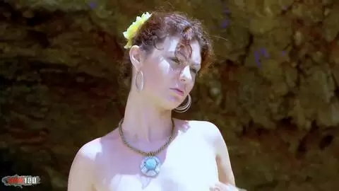Anal versaute Aktivitäten am Strand mit der köstlichen Französin Julia Gomez photo 01