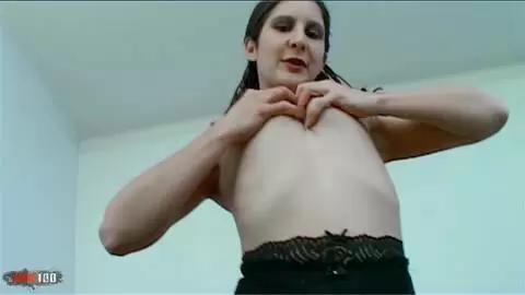 Sehr sexy Fotosession mit der großartigen Katia auf dem Sofa photo 03