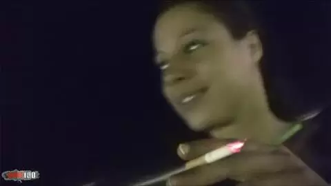 Junge arabische Schlampe mit perfektem Arsch für Geld gefickt photo 01