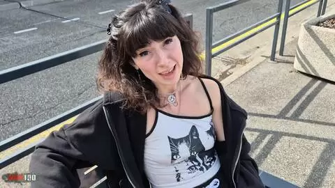 Terry Kemaco fickt Kiki Helix in einem heißen Amateur-Sextape.
 photo 01