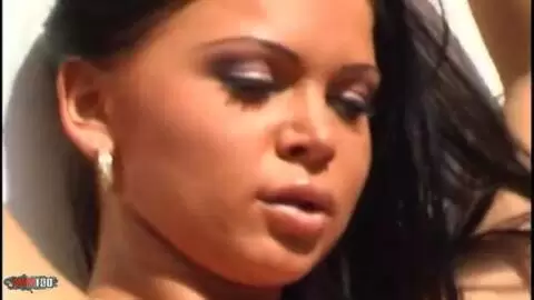 Small brunette actrice geting naked  photo 15