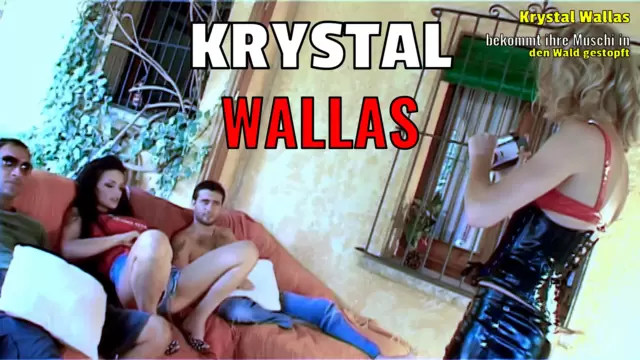 Krystal Wallas bekommt ihre Muschi ...