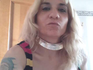 Lady Athena : HQ in voller Größe Foto 