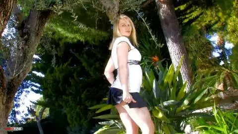 Blonde geting naked  photo 01