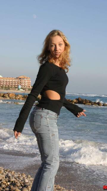 Lady Margaux Free Sexy Photo #004