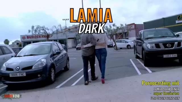 Pornocasting mit Lamia Dark, einer ...